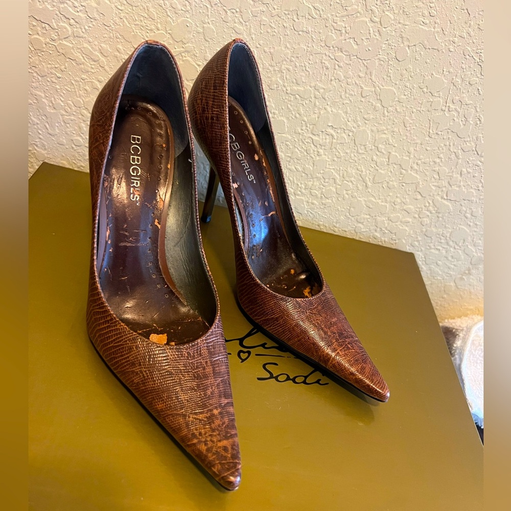 5.5 BCBG. Worn once
